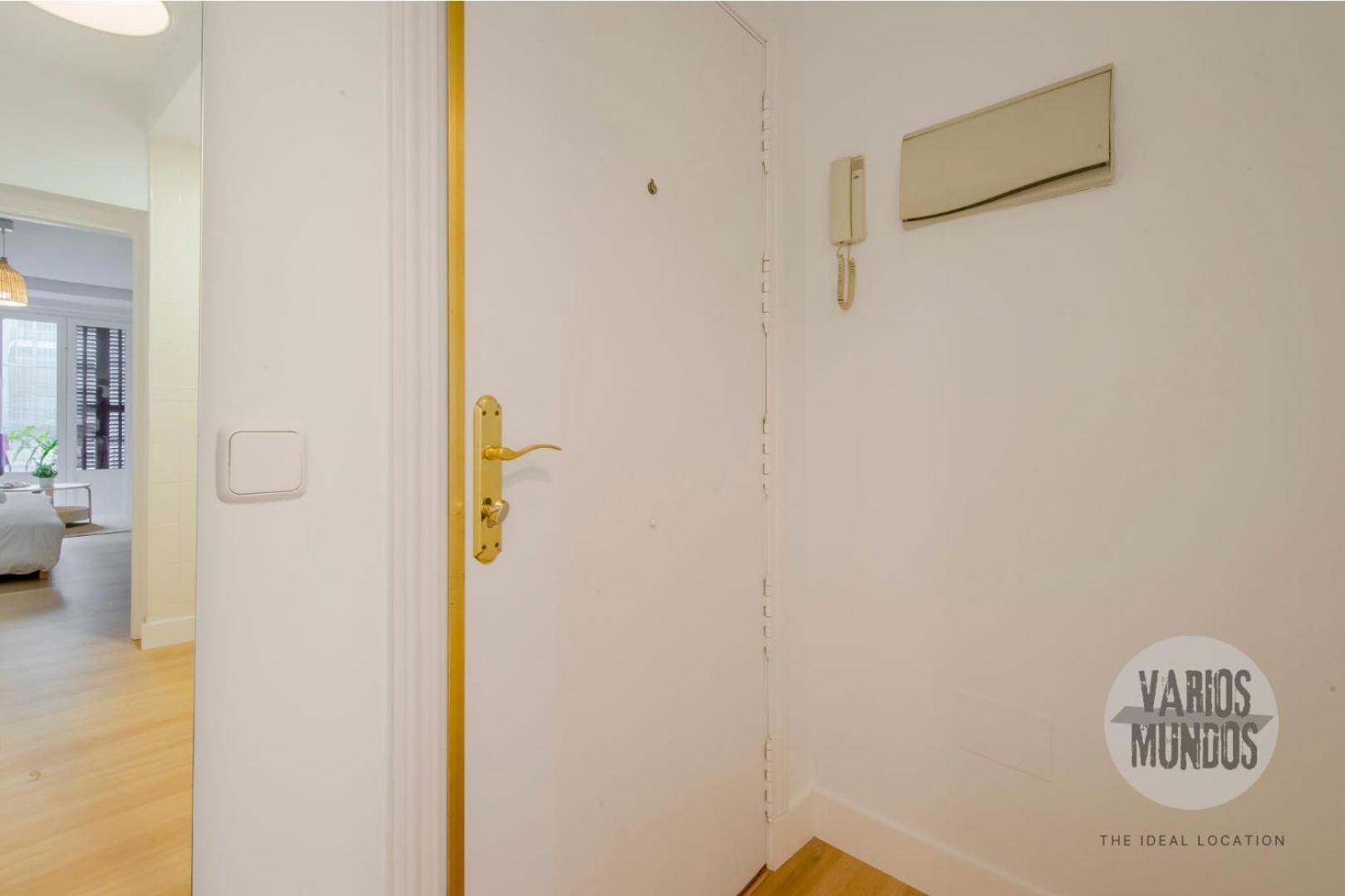 Tu Balcon En Madrid Para 3, Carretas 25 Esterno foto